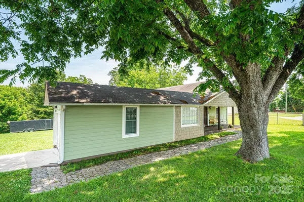Granite Falls, NC 28630,166 Duke ST