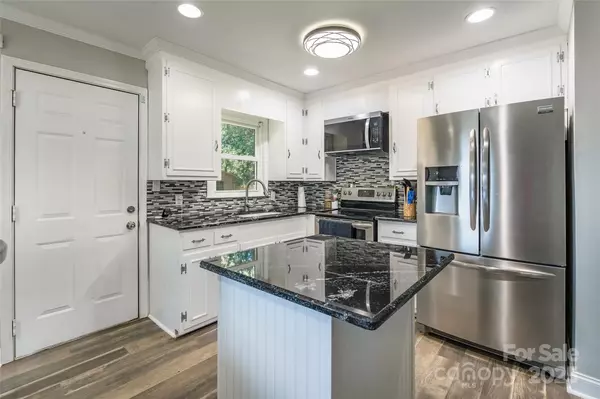 Chester, SC 29706,111 Berry ST