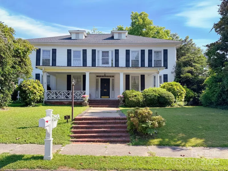 192 W Court ST, Rutherfordton, NC 28139