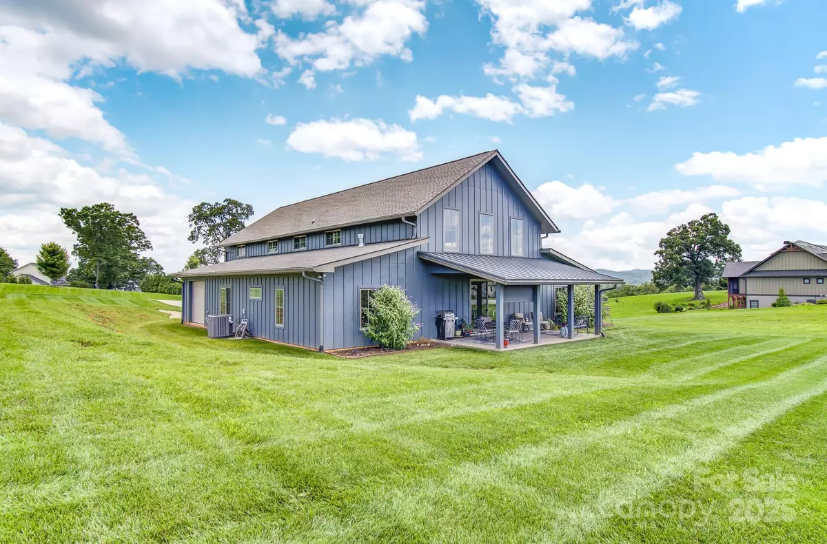 Mills River, NC 28759,147 Majestic Ridge RD