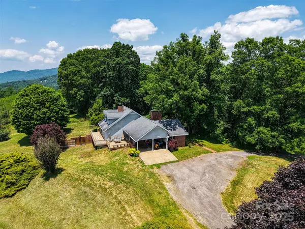 Clyde, NC 28721,80 Gobblers Knob DR
