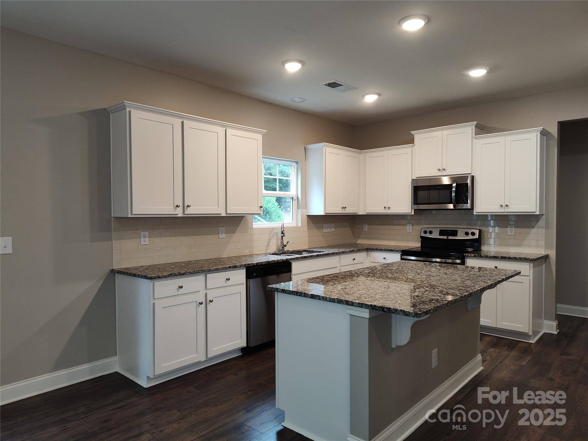 Charlotte, NC 28278,9415 Segundo LN