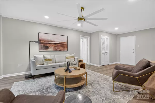 Charlotte, NC 28207,1300 Queens RD #409