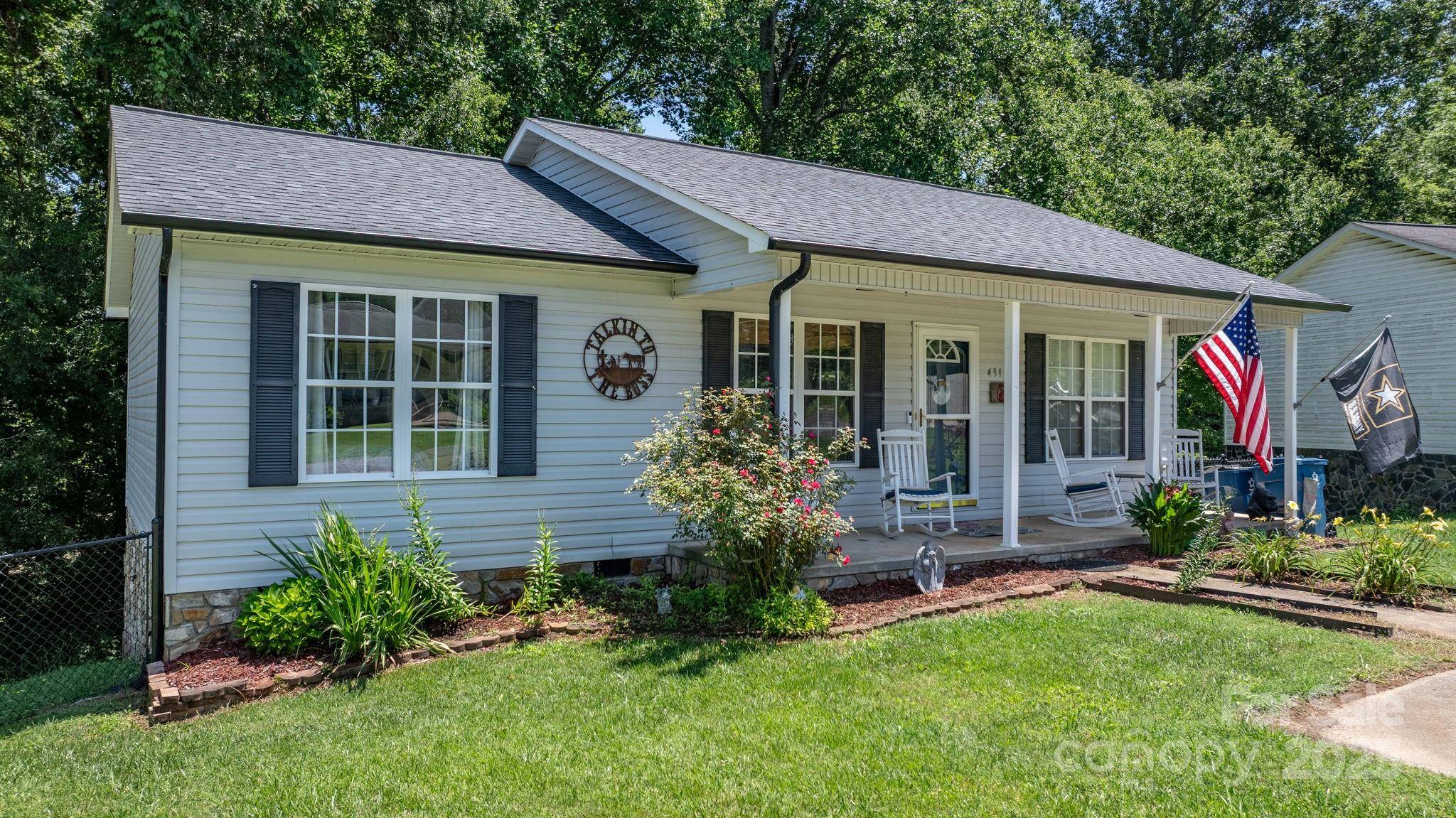 Maiden, NC 28650,431 Forest DR