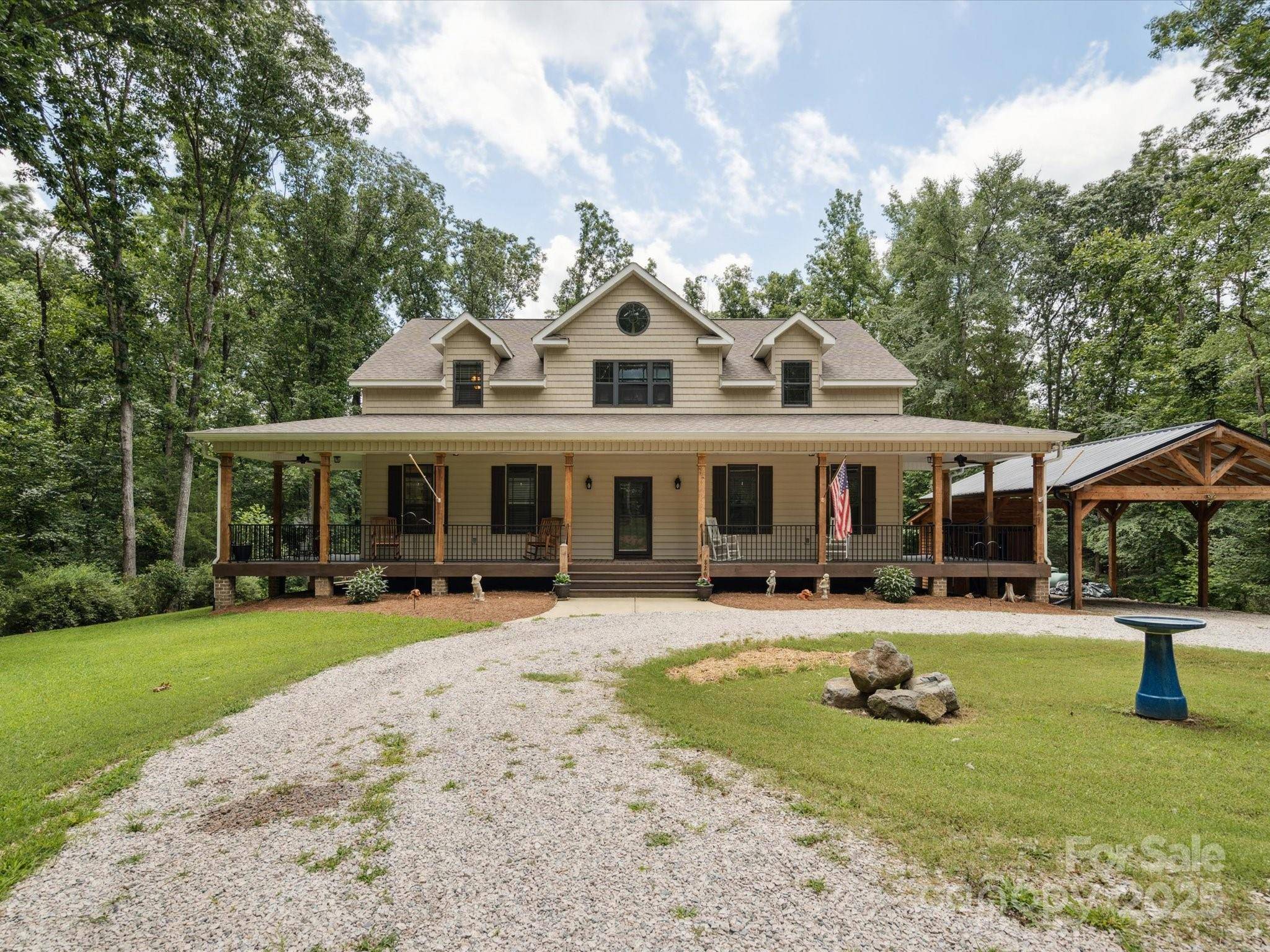 820 King RD, Clover, SC 29710
