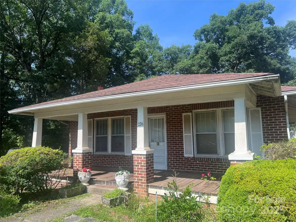 Albemarle, NC 28001,226 S Morrow AVE