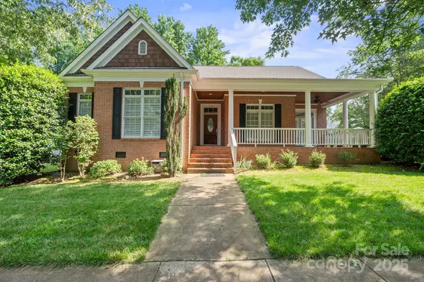 320 Magnolia ST, Davidson, NC 28036