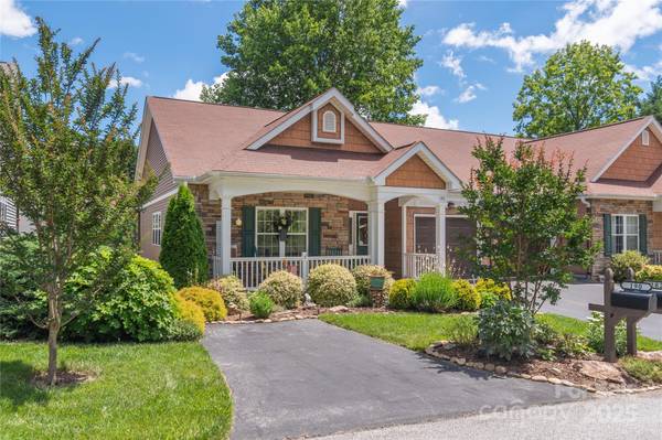 190 Shaws Creek Farm RD,  Hendersonville,  NC 28739