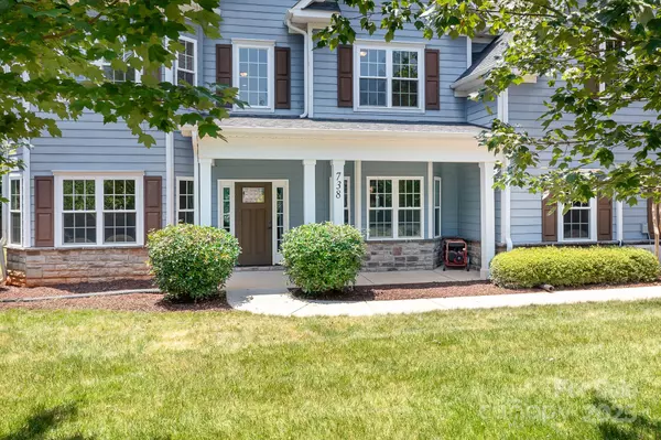 Mooresville, NC 28117,738 Kemp RD