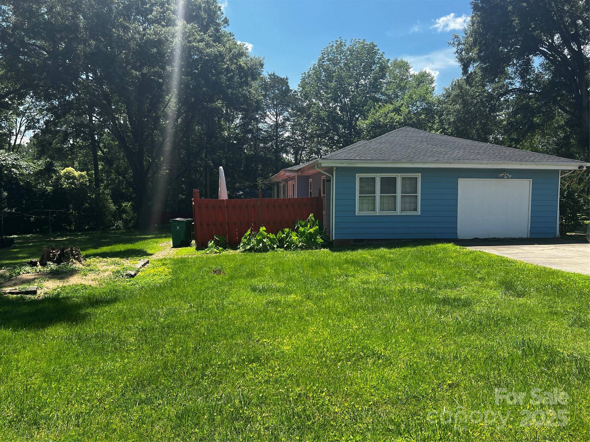 Charlotte, NC 28216,6109 Cora ST