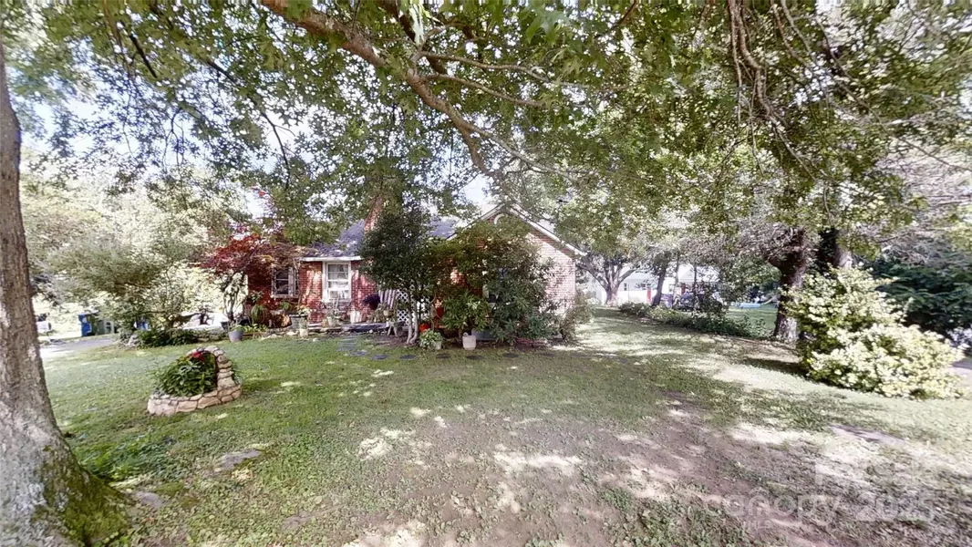 21 Maple AVE, Candler, NC 28715