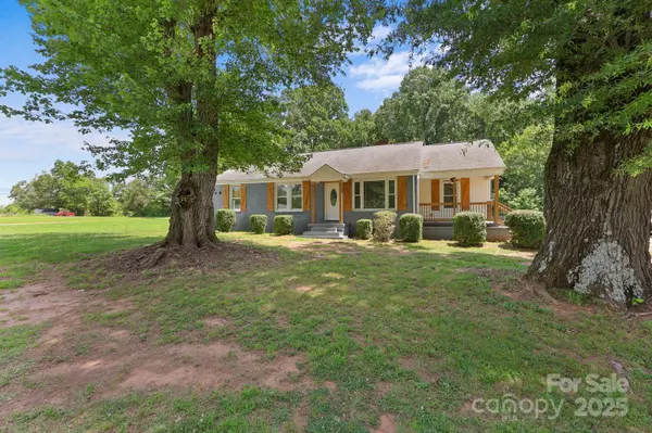 China Grove, NC 28023,435 Stirewalt RD