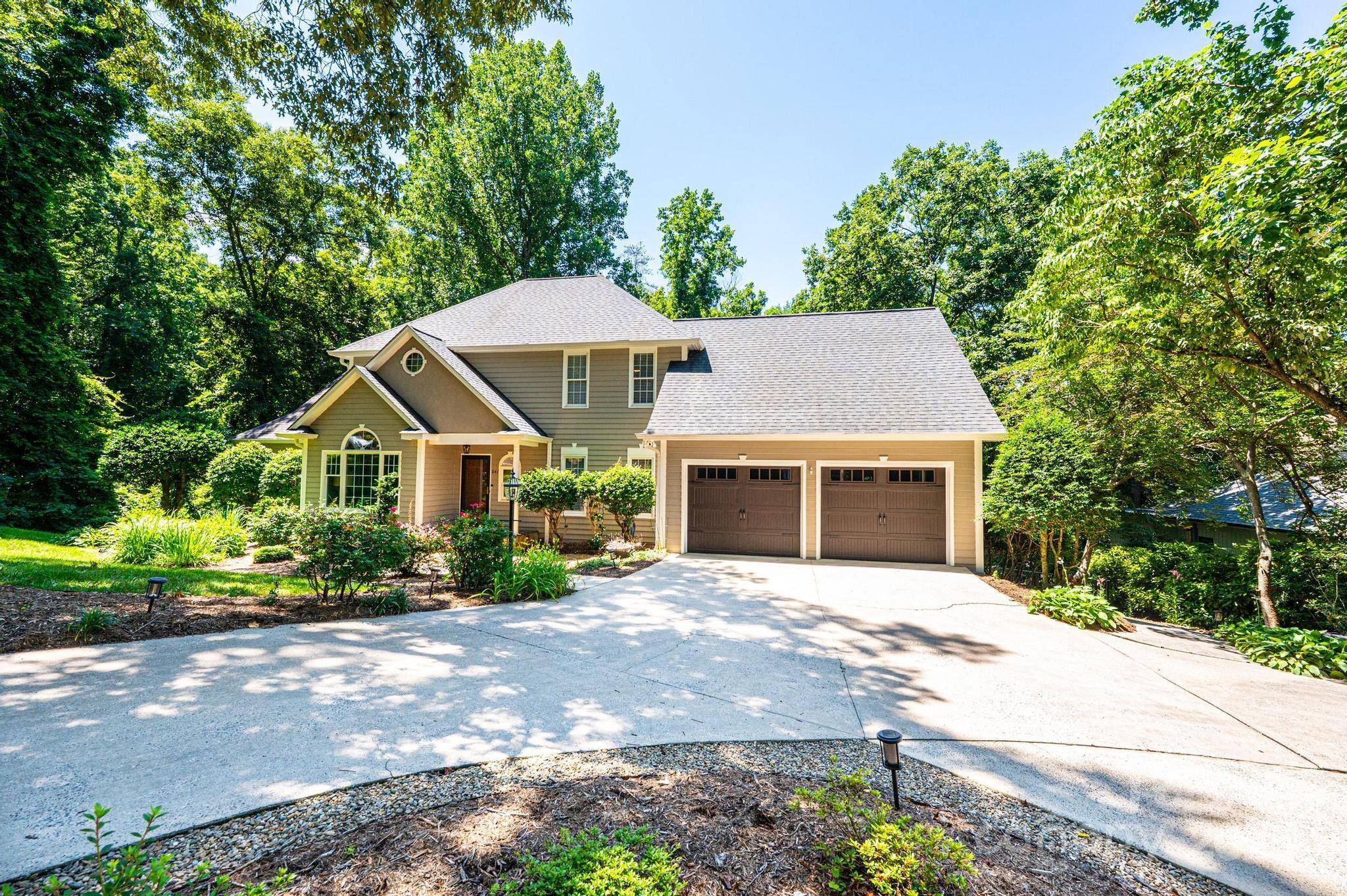 Hickory, NC 28601,841 16th Avenue LN NW