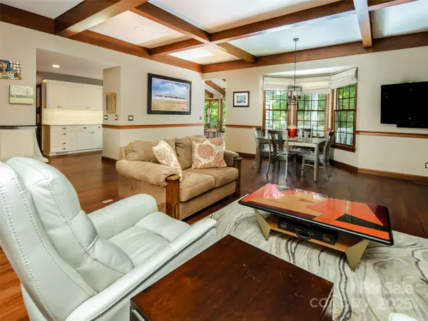 Flat Rock, NC 28739,30 Falcon Wood WAY