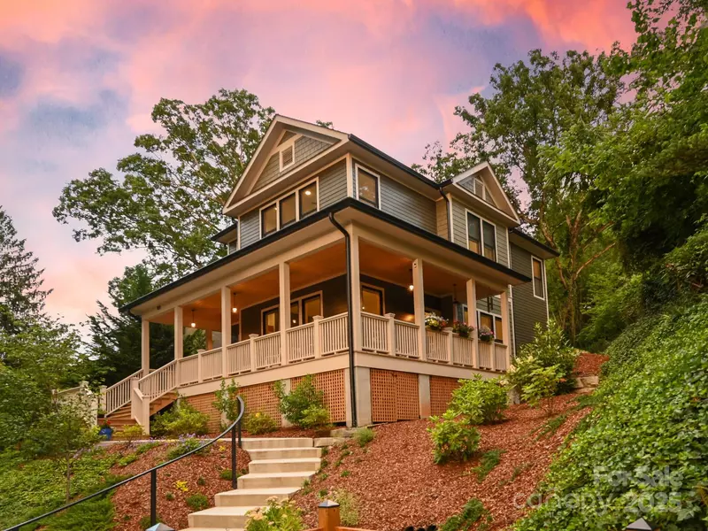 101 Santee ST, Asheville, NC 28801