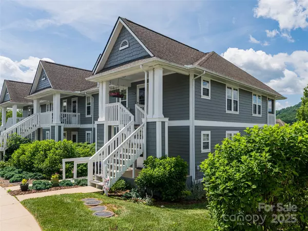 Asheville, NC 28806,4506 Breakers LN