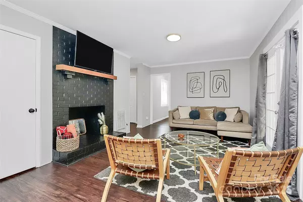 Charlotte, NC 28205,3909 Woodbriar TRL