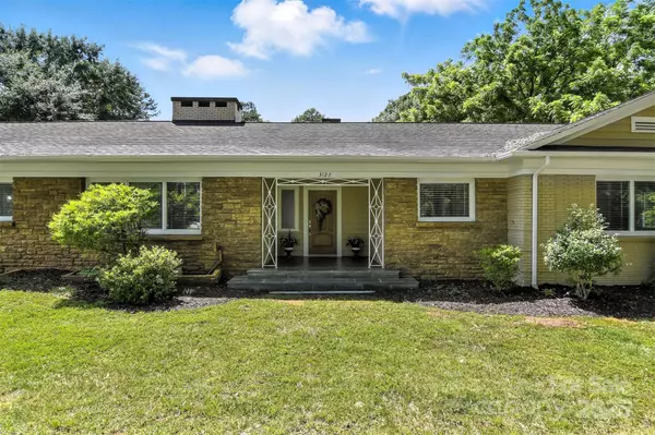 Hickory, NC 28601,3127 N Center ST