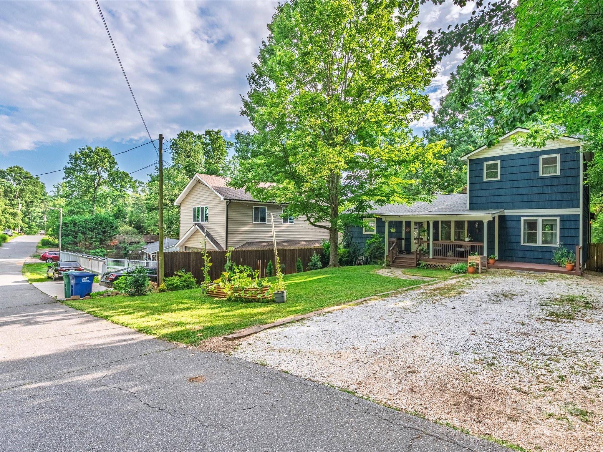 Arden, NC 28704,126 Locust CT
