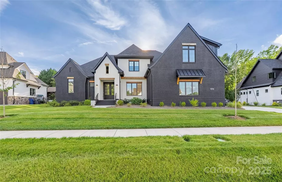 10119 Laurier LN, Huntersville, NC 28078