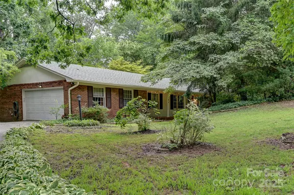 Candler, NC 28715,8 Mayfair DR