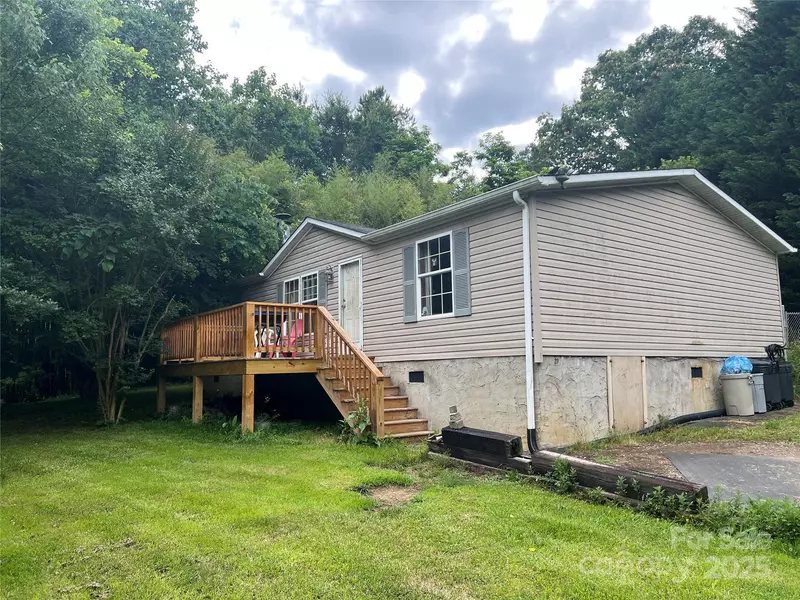 20 Weathered RD, Alexander, NC 28701