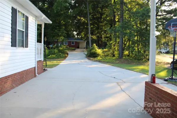 Charlotte, NC 28214,2927 Sheets CIR