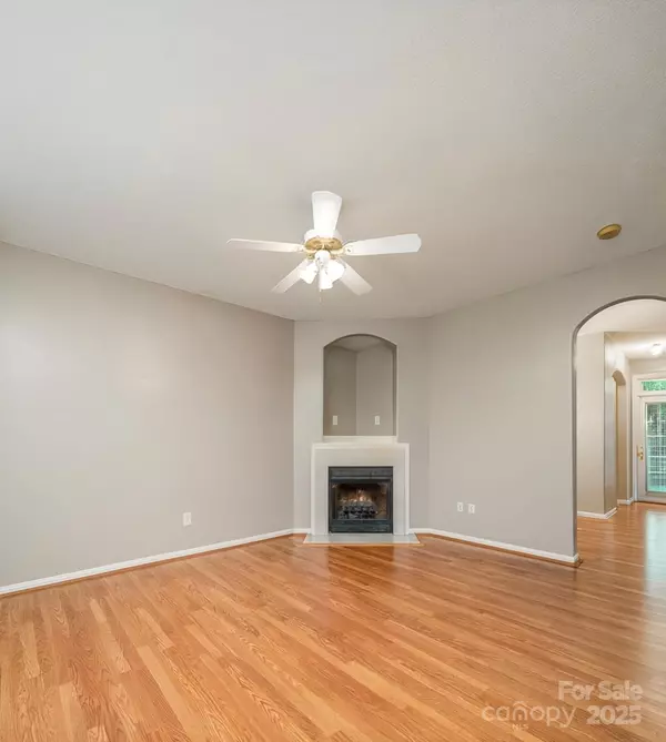 Charlotte, NC 28273,7518 Silver Arrow DR