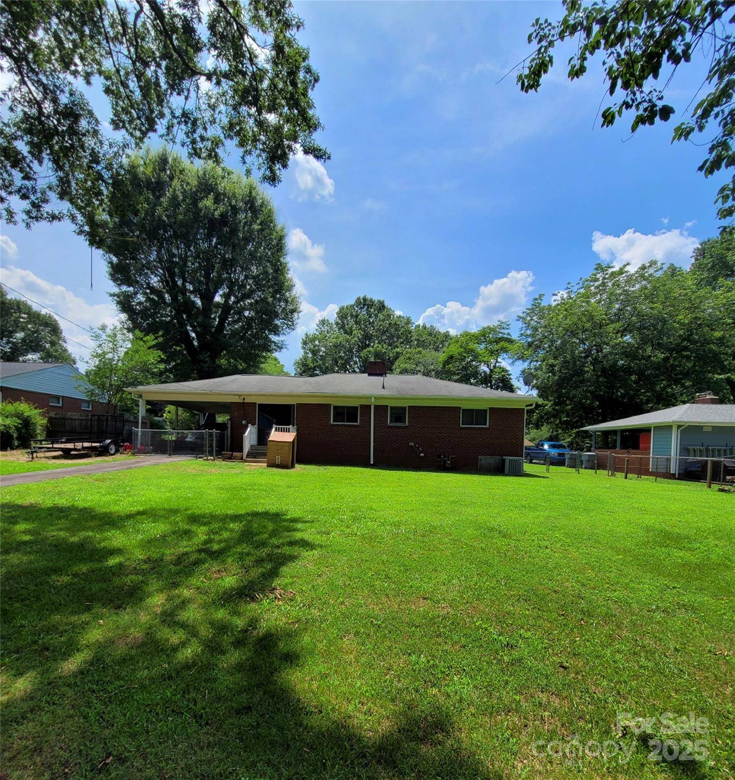 Charlotte, NC 28216,1512 Thompson AVE