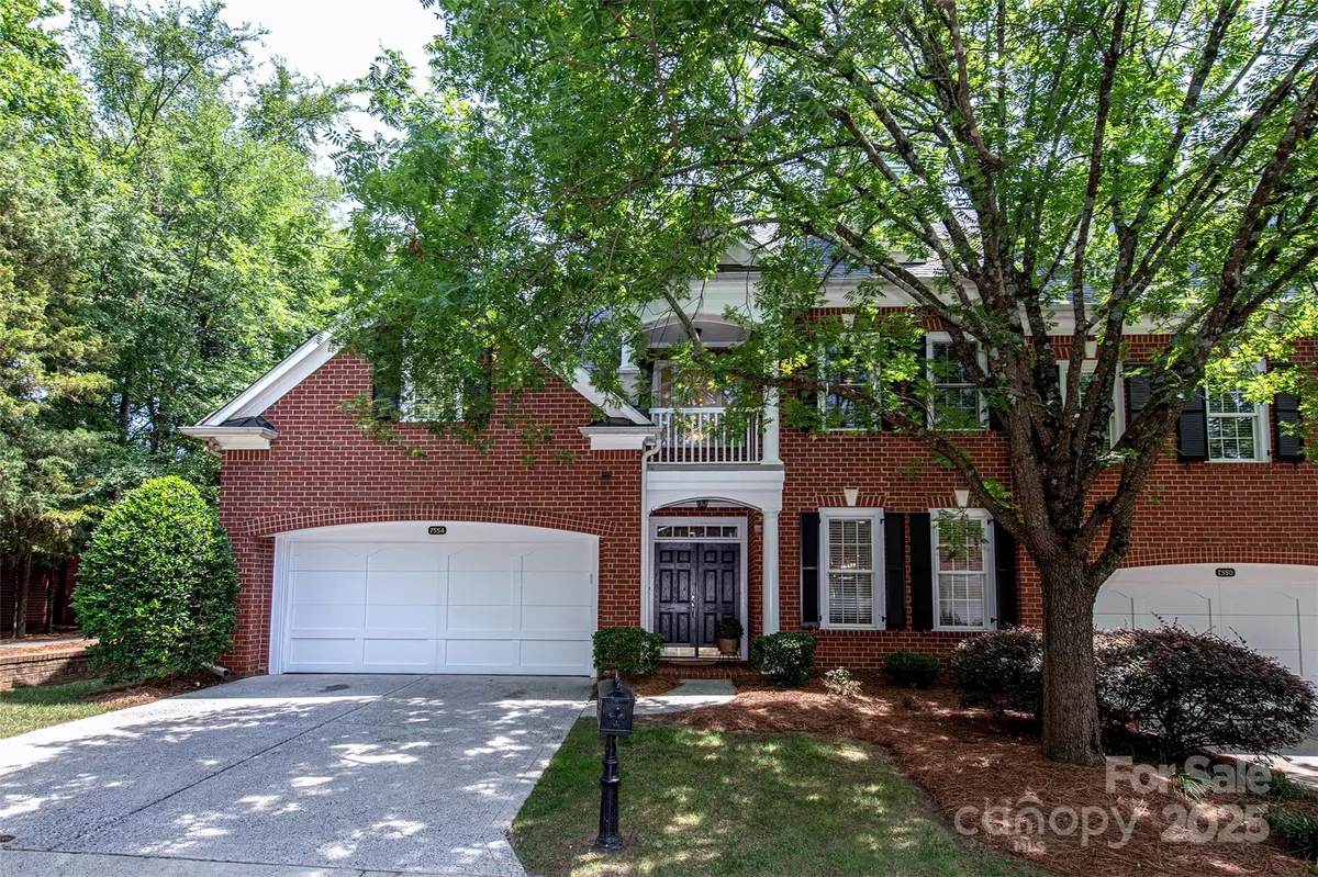 Charlotte, NC 28226,7554 Bluestar LN