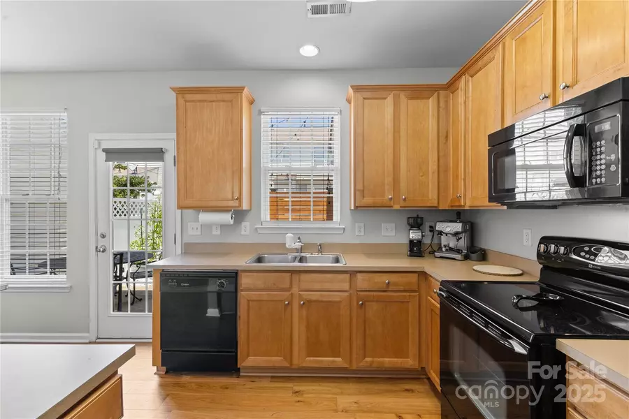 514 Bent Leaf CT, Fort Mill, SC 29708