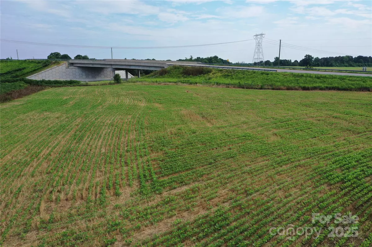 Shelby, NC 28150,128 Westlee ST