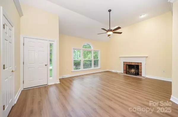 Fort Mill, SC 29715,975 Pine Knoll RD