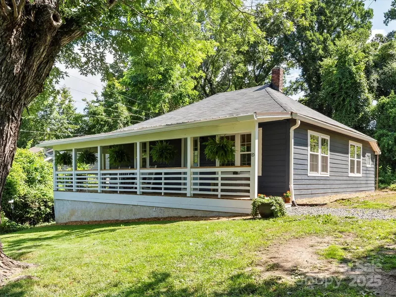 85 East ST, Asheville, NC 28803
