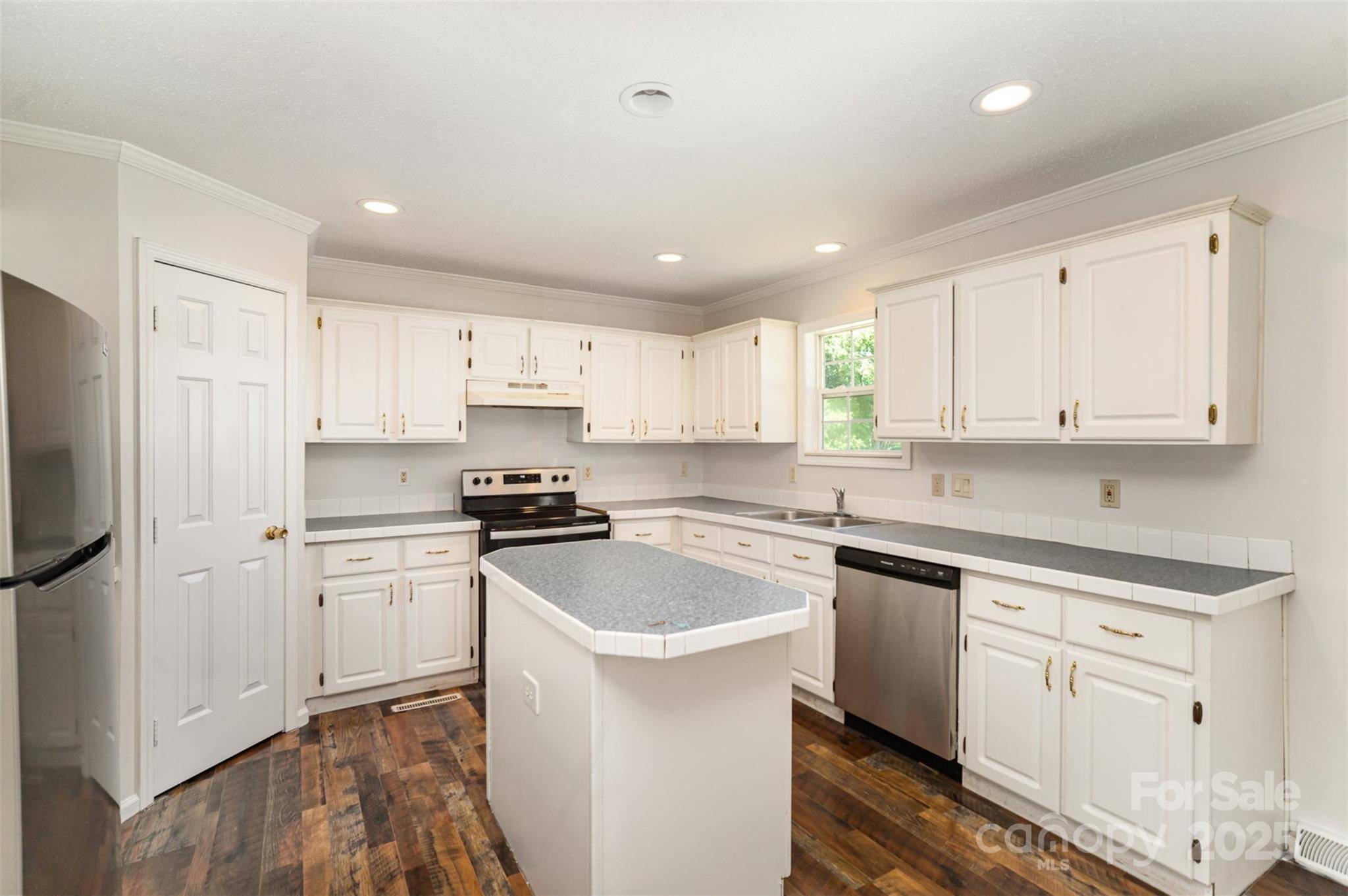 Rock Hill, SC 29730,508 Bridgestone LN