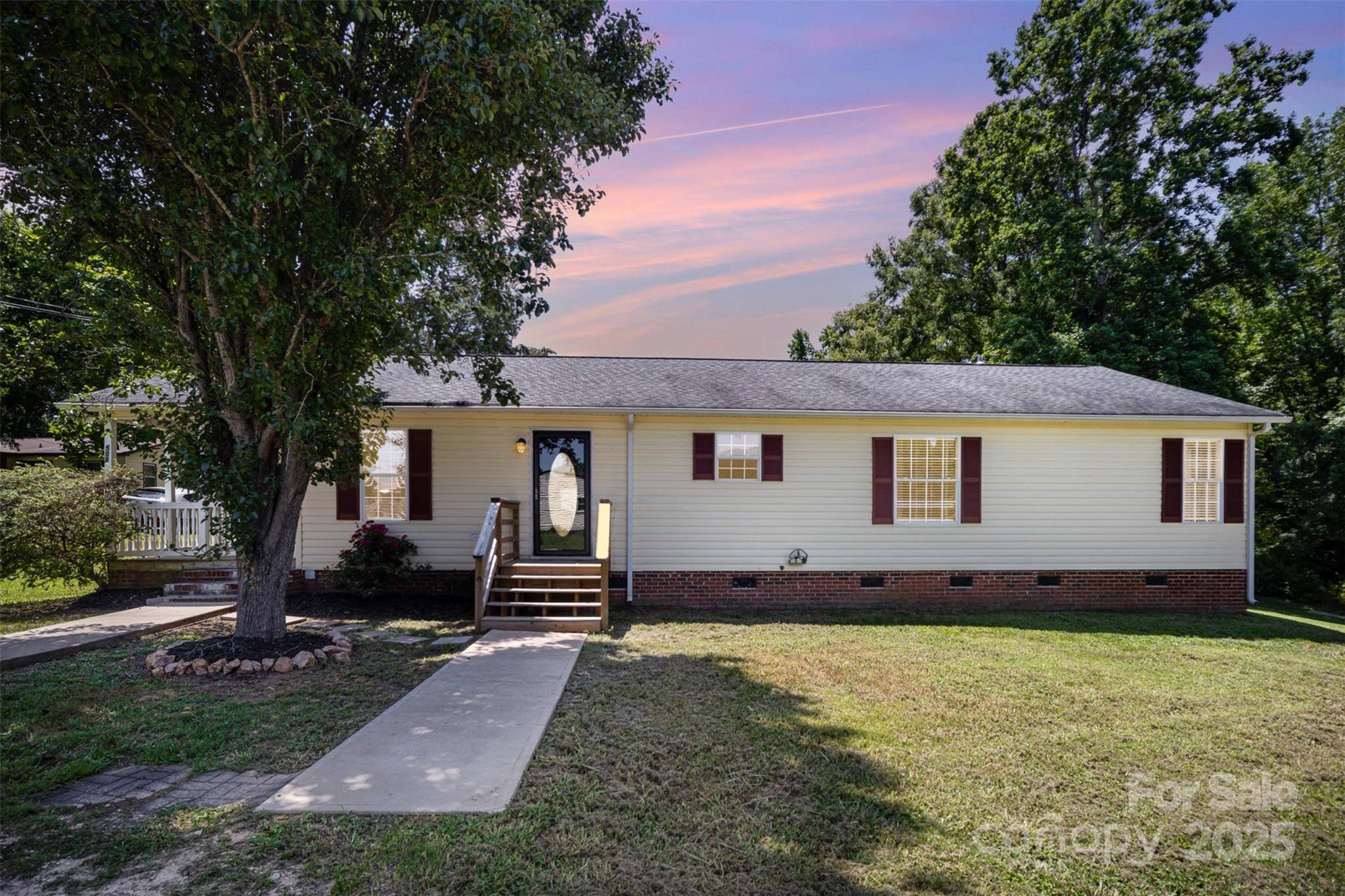 508 Bridgestone LN, Rock Hill, SC 29730