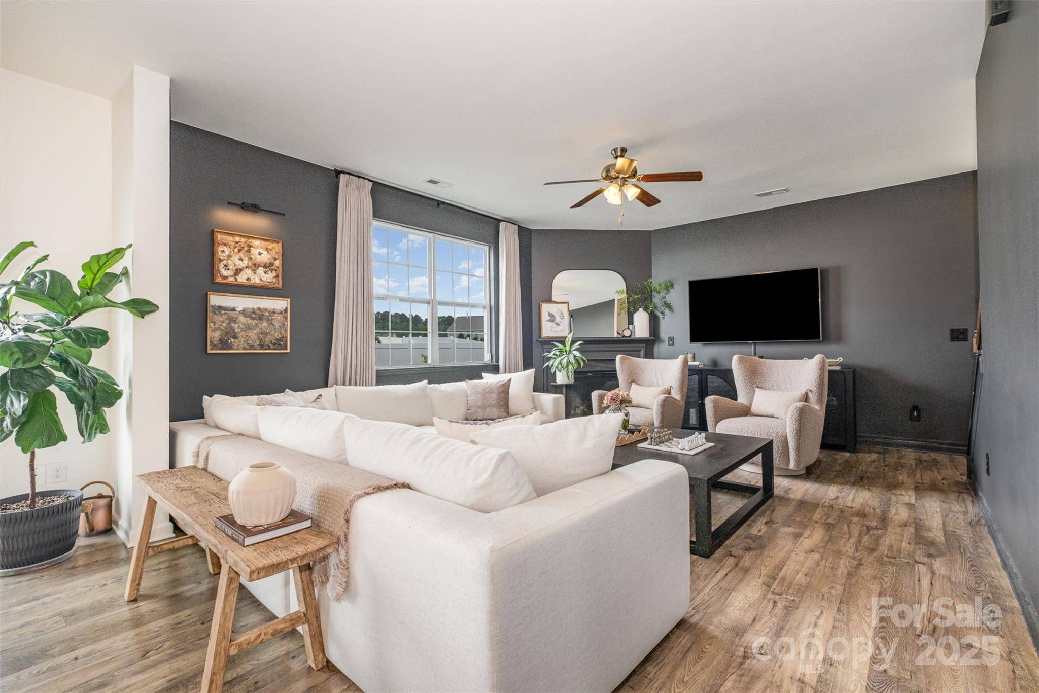 Charlotte, NC 28216,1624 Savory LN