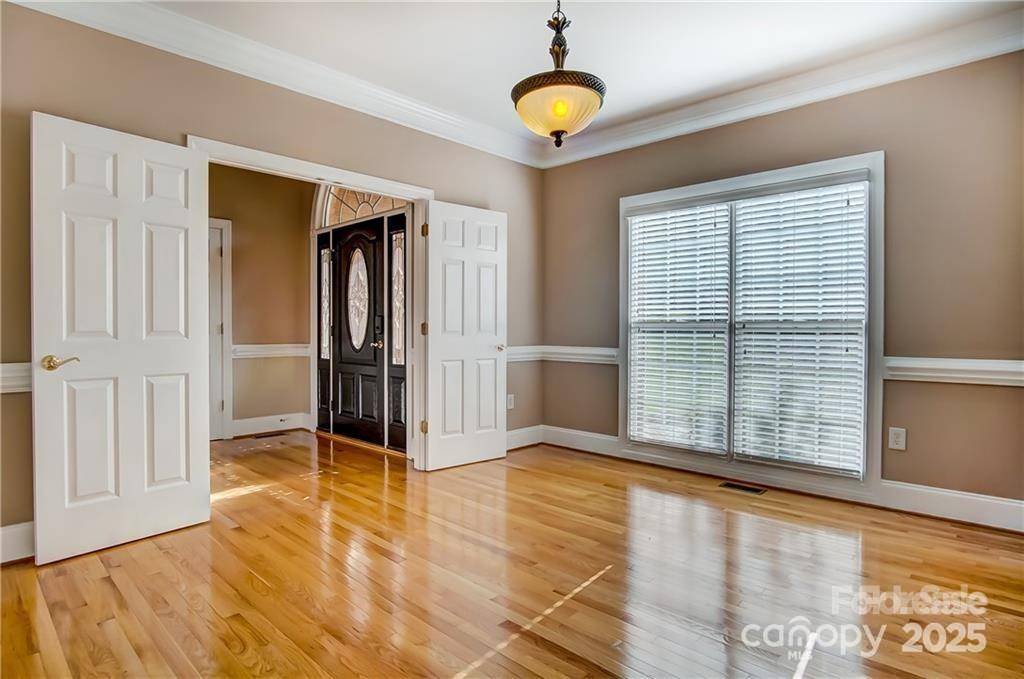 Matthews, NC 28104,8005 Weddington Downs DR
