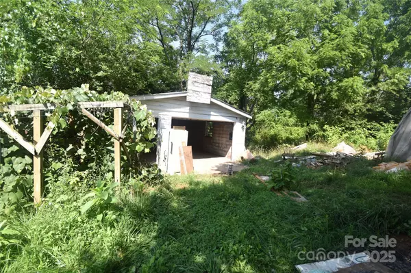 Canton, NC 28716,161 Pandora CIR