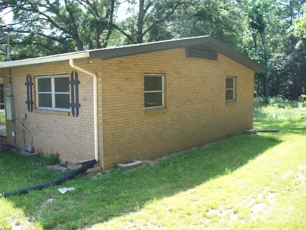 Lincolnton, NC 28092,761 Henry Rhodes RD