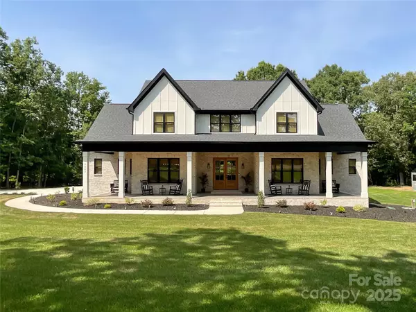 4023 Yesteryears LN, Marshville, NC 28103