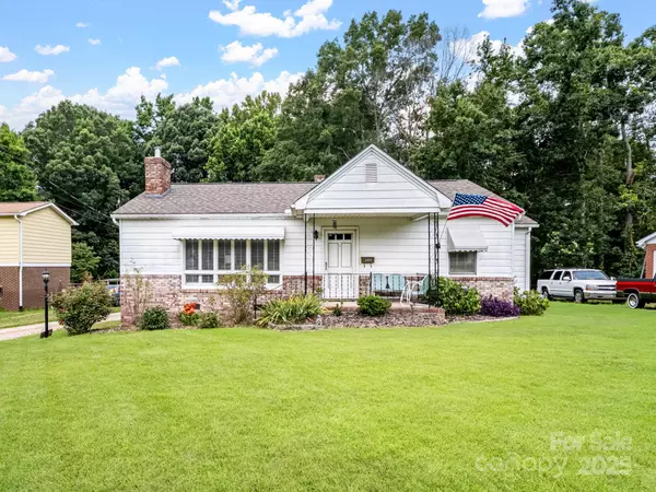 Kannapolis, NC 28083,409 E 18th ST