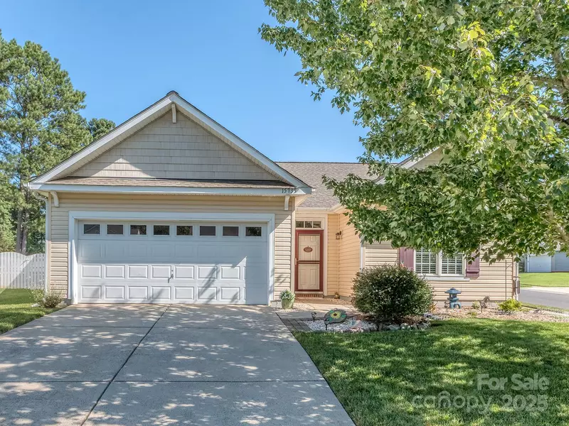 15739 Circlegreen DR, Charlotte, NC 28273