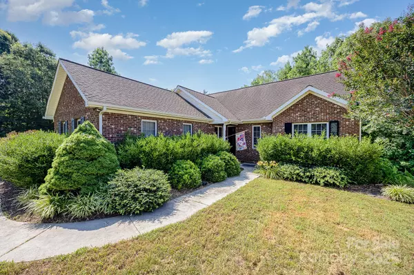 610 Mountain PL, Albemarle, NC 28001