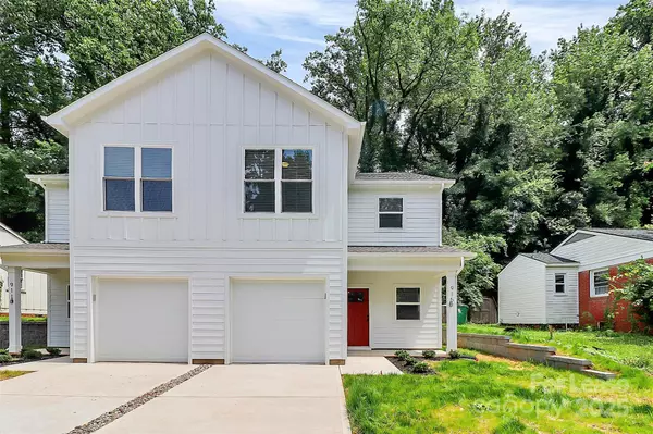 915 Yellowstone DR, Charlotte, NC 28208