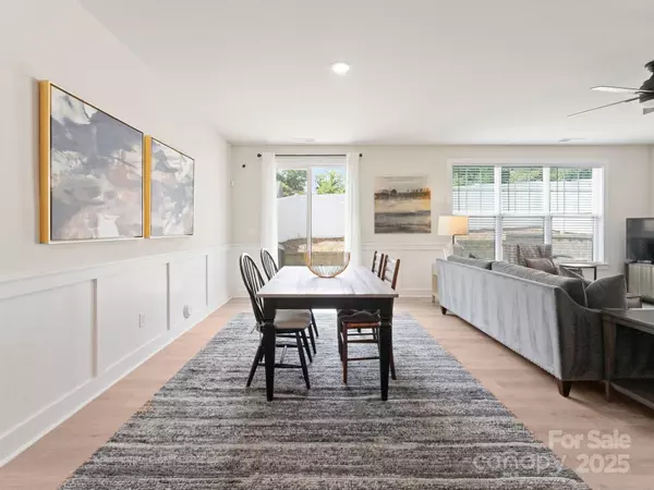 Charlotte, NC 28211,1517 Falcon ST