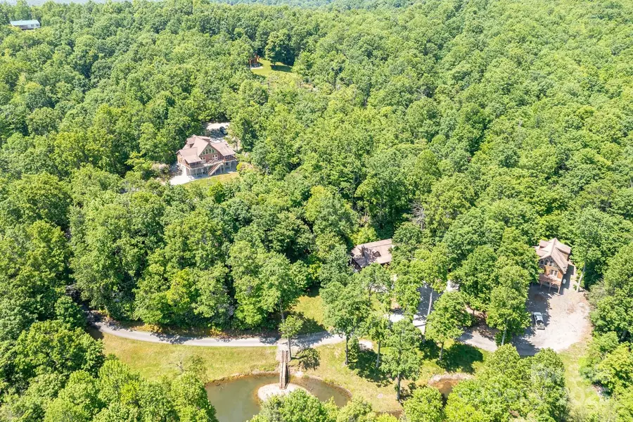 26 Upper Ridge RD, Black Mountain, NC 28711