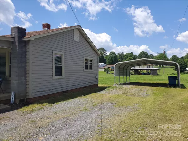 Connelly Springs, NC 28612,3558 Sunset Grill ST