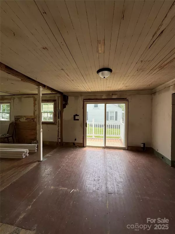 Kannapolis, NC 28083,1008 Packard AVE