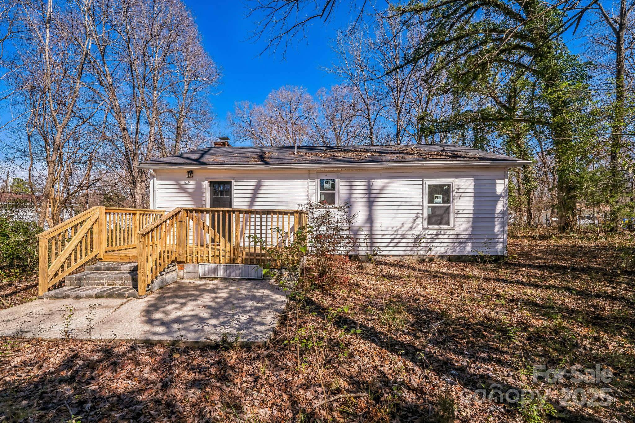 Rock Hill, SC 29732,1229 Jenkins ST